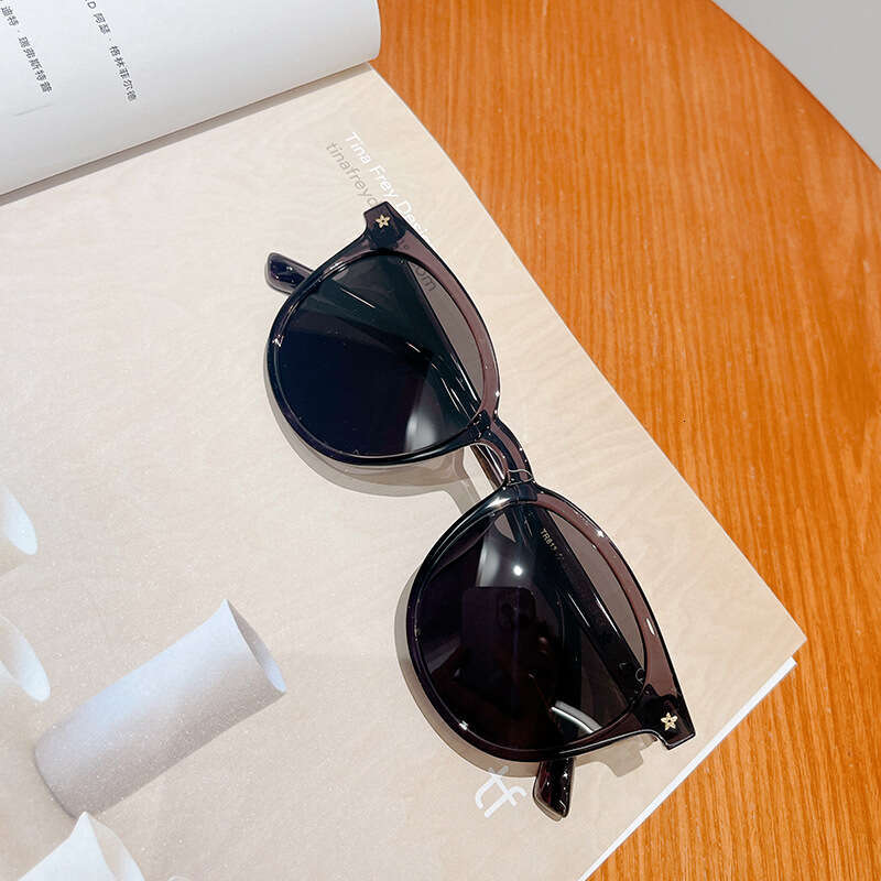 Professional Sung for Square and Faces, Women's 2025 New Model, Can Be Paired with Prescription Polarized Sung, Round Frame Sun Protection Drivin