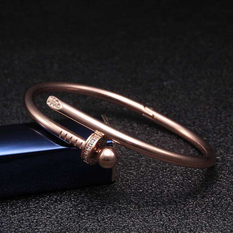 Classic Stainless Steel Gold Color Crystal Bangles Brand Stylish Screws Bracelets For Women Girl Decoration Jewelry Gift XJ260127