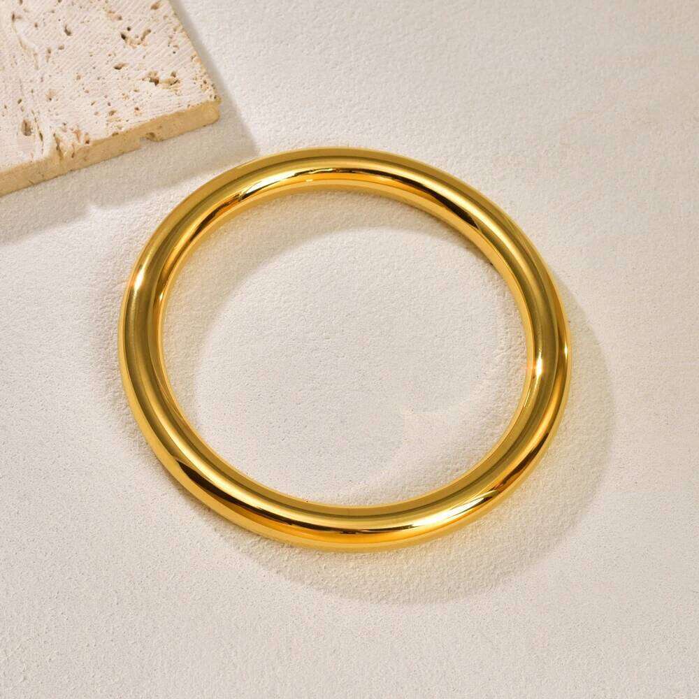 C29 Simple and fashionable traditional plain ring for women, ins stainless steel hollow bracelet jewelry XJ260127