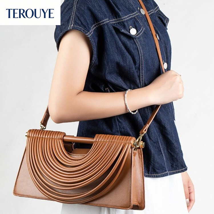 TEROUYE Autumn/Winter New French Personalized Style Retro Handbag Light Luxury Elegant bag bag Style Women's Shoulder Bag