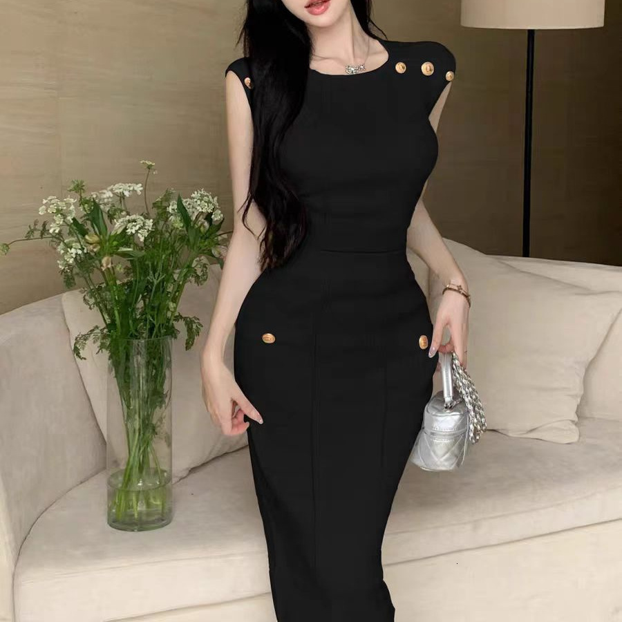 Summer New Sleeveless Beaded Versatile Top High Waist Elegant Socialite Knitted Skirt Fashion Two-Piece Set 240826