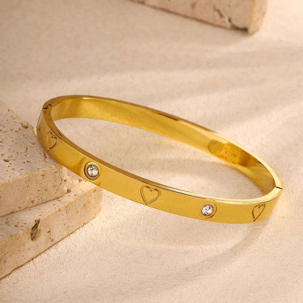 Fashion Popular 316L Stainless Heart CZ Diamond Cuff Bangle For Women Men Unisex Titanium Steel Anti-rust Bracelet Jewelry XJ260127