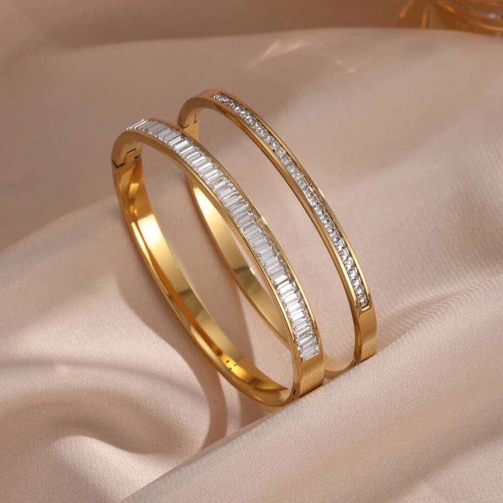 2-piece Of Stainless Steel Inlaid Powder Zirconium Set Women Men's 18k Gold Couple Holiday Gift Bracelet Jewelry XJ260127