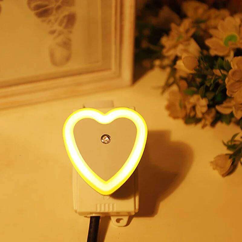 LED Lights Heart-shaped Wireless Sensor EU/US Plug Night Ligh Bedroom Living Baby Room Lighting Energy-saving Light Z260127