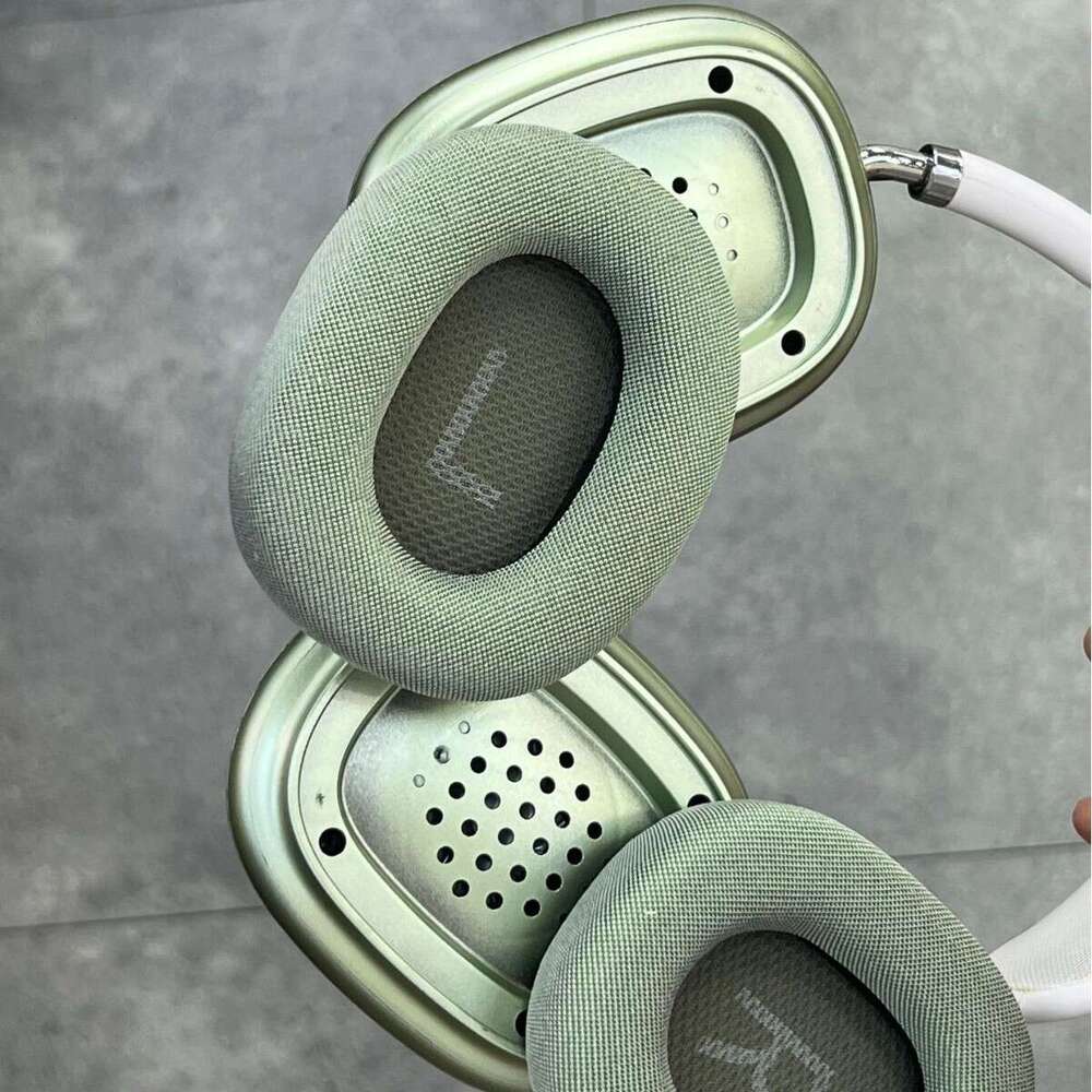 Famous Brand Foreign Trade P MAX Mid Range Over Ear Wireless With Magnetic Cups And Pop Up Sports Bluetooth Headphones CKS