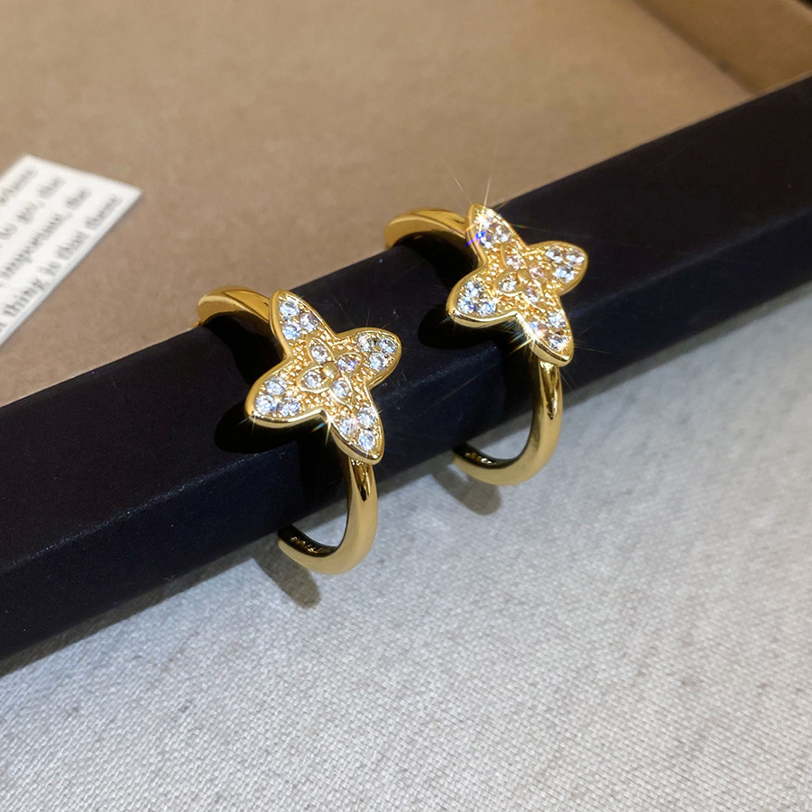 Silver Needle Zircon C-shaped Flower Stud Simple Daily Commute Versatile Hoop Light Luxury High-end Feel Earrings for Women - view 5