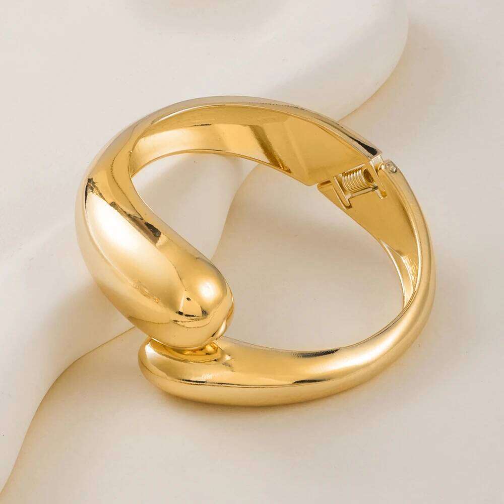 FTCY Chunky Bangles for Women Gold Color Charm Waterdrop Spiral Oval Bangle Bracelets Trendy Elegant Jewelry Gift XJ260127