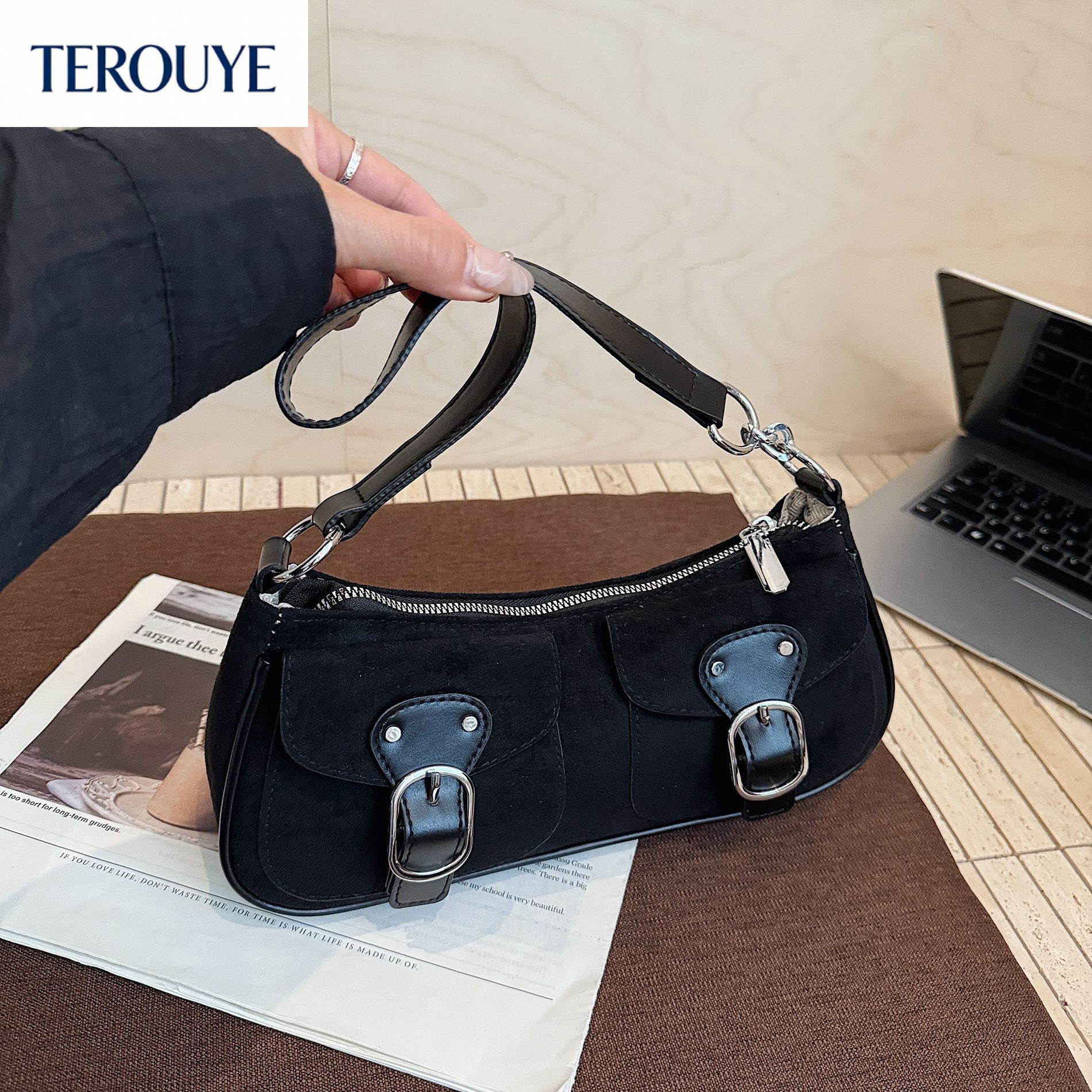 TEROUYE Autumn/Winter New French Style Retro Light bag Luxury Fashion Personality Versatile Trendy Style Women's Underarm Bag bag