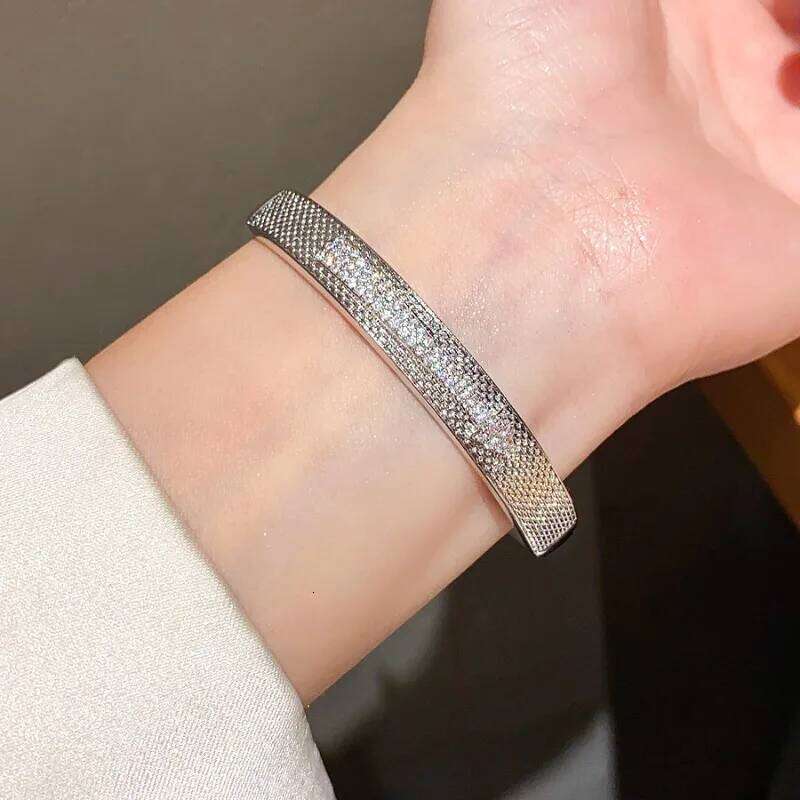 Copper Sparkly Rhinestone Bracele Colorfast Clasp Bracelets For Women Skyful Star Bracelet Light Luxury Paty Jewelry Gifts XJ260127