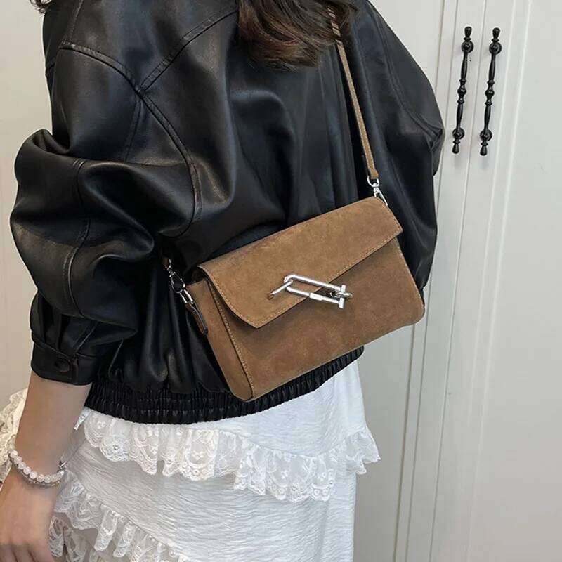 Autumn And Winter Crossbody Box Ladies' Small Square Frosted Design Fashion Lock Buckle Retro Shoulder Bag