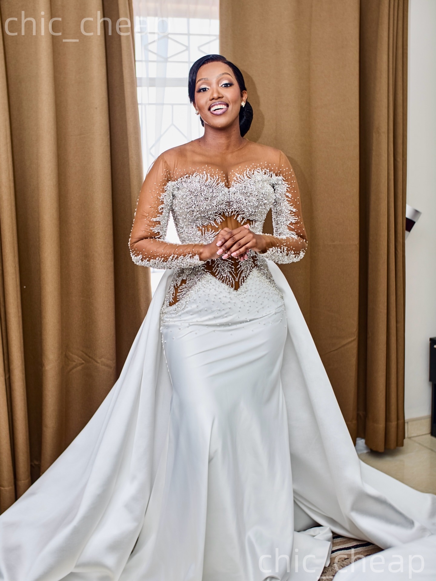 African Aso Ebi 2026 White Mermaid Wedding Dress Beaded Appliques Illusion Sheer Neck Satin Detachable Train Vintage Bridal Gowns Dresses ZJ234