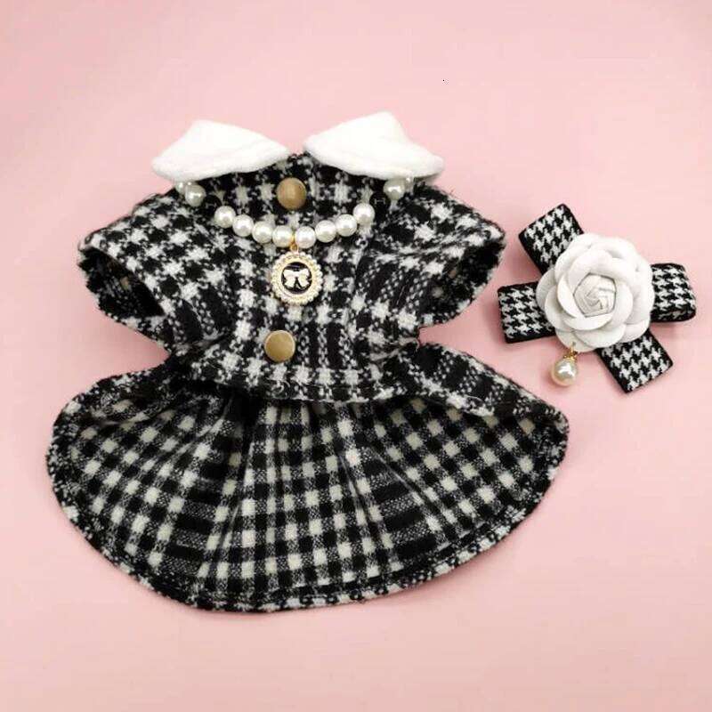 Autumn And Winter Designer Puppy Dress Cat Hair Bow Necklace Warm Pet Clothes Beautiful Skirt Tweed Dog Clothing Dogs Coats