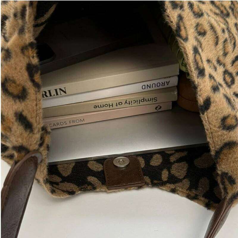 New Leopard Print Furry Top Handle Comfortable and Versatile Texture Shoulder Bag Women Large Capacity Simple Storage Bags