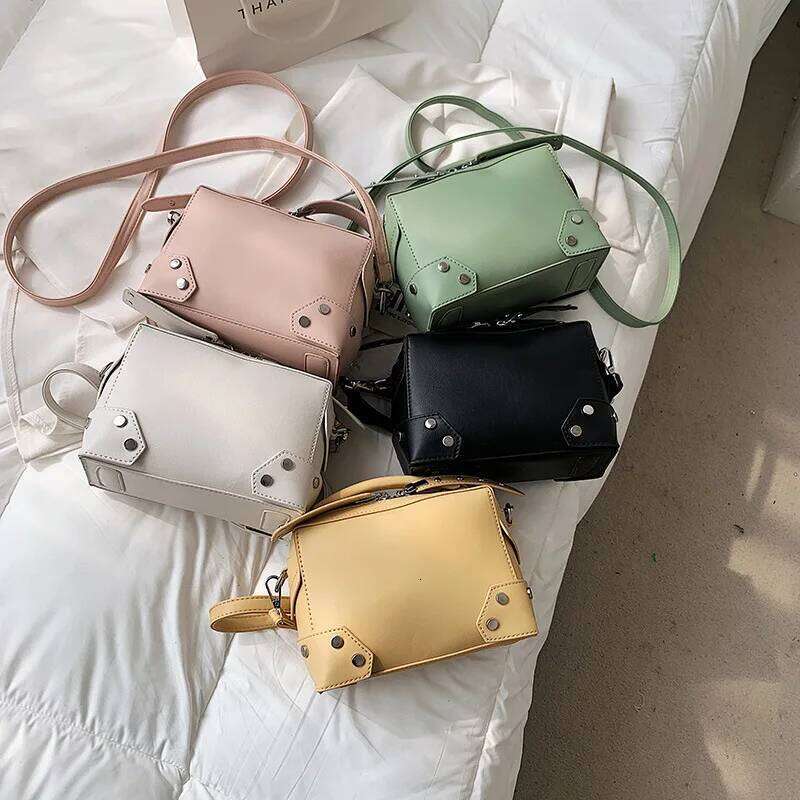 New rivet net red shoulder fashion solid color messenger cross-border small bag women