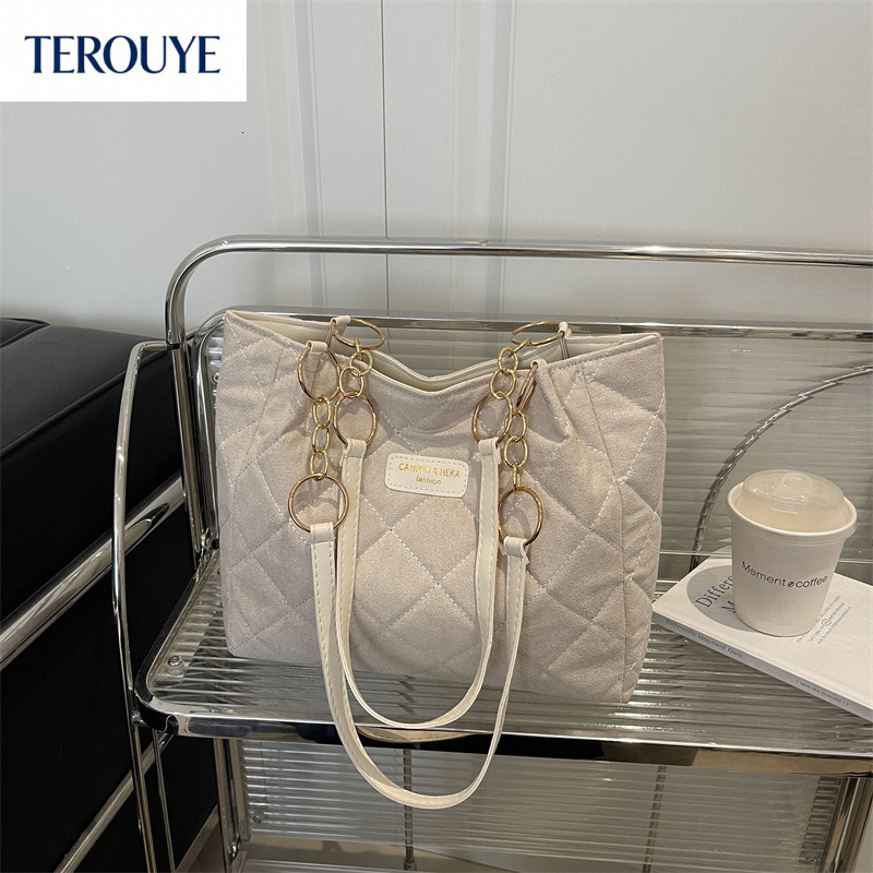TEROUYE Fashionable large capacity women's handbag autumn and winter heart Amen casual quilted embroidered shoulder bag trendy luxury