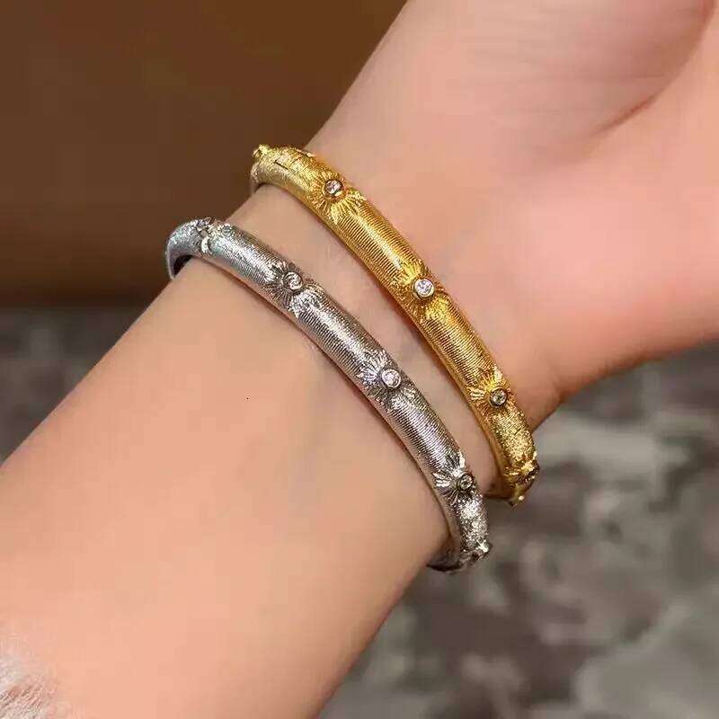 2025 Hot selling Italian hand-brushed craft palace style two-color bracelet ring set women's fashion luxury jewelry party gift XJ260127