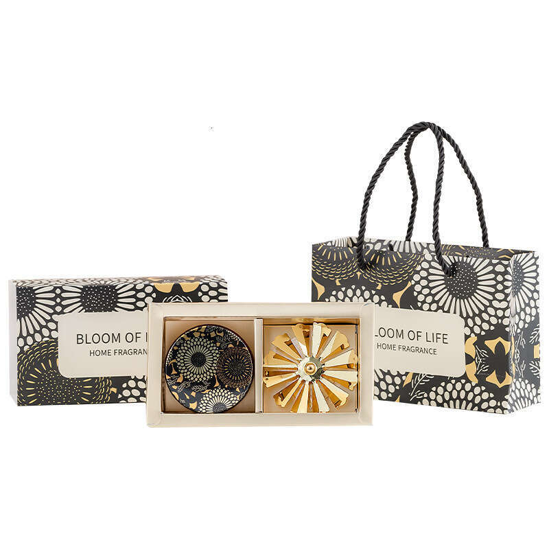 Aromatherapy High-End Rotating Candle Holder Holiday Gift for Friends Atmosphere Relief Decoration Fragrance Ornament Y260127