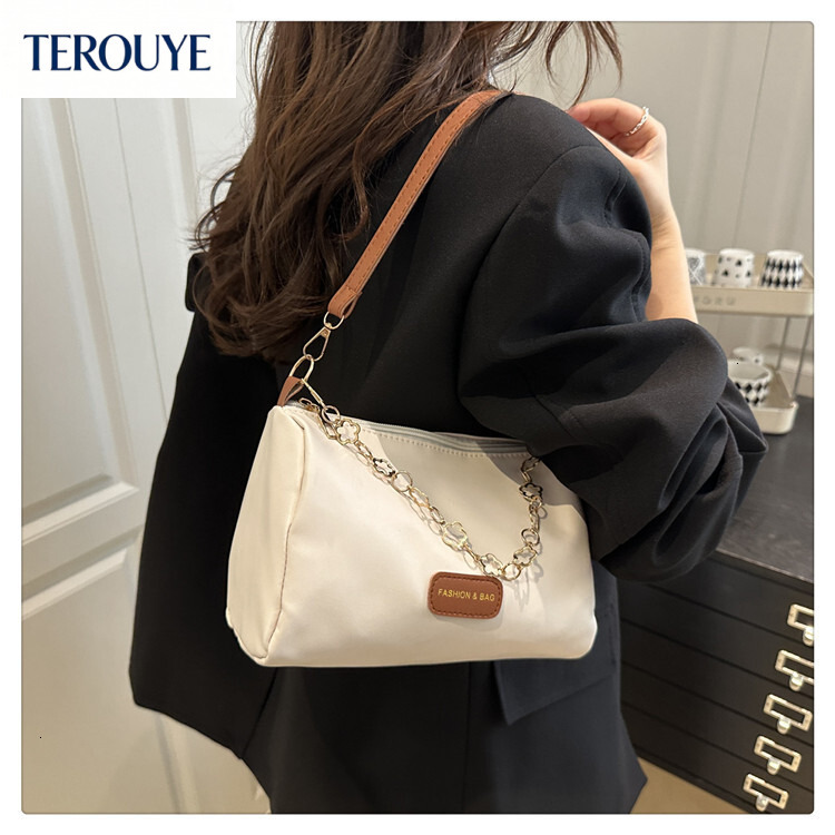 TEROUYE Autumn and winter new fashion trend women's shoulder bag, Korean style niche chain handbag, retro elegant style luxury