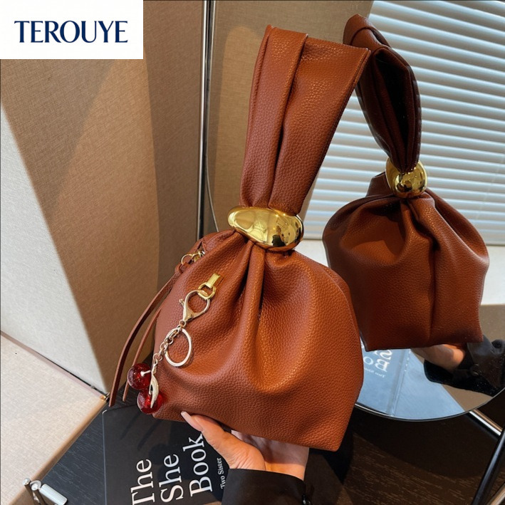 TEROUYE autumn and winter new women's pleated handbag retro light luxury style elegant lychee pattern bag personalized women's shoulder bag