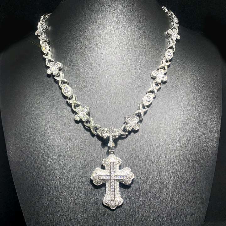2026 New Eye Cross Necklace with High-end Feel Paired with vvs moissanite Diamond Pendant for Mens Hip-hop Necklace