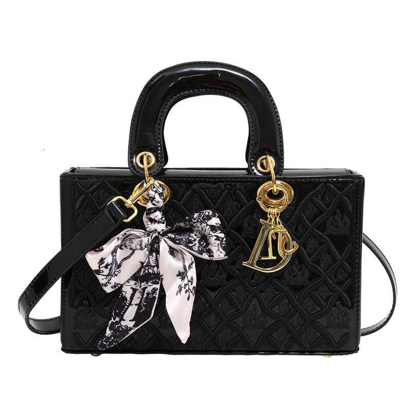 Heavy Embroidery Handbag Princess Diana Style Women New Hot-Selling Fashion Scarf Single Shoulder Crossbody Bag tote