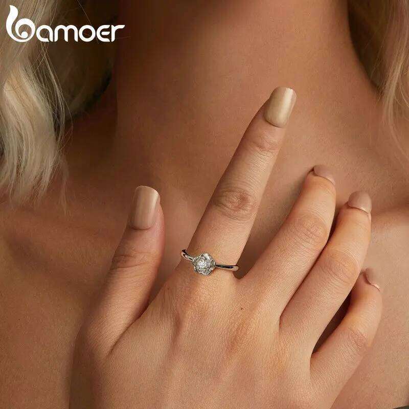 BAMOER Engagement Rings for Women, 925 Sterling Silver Big Flower Shaped Moissanite Halo Ring MSR054-E XJ260127