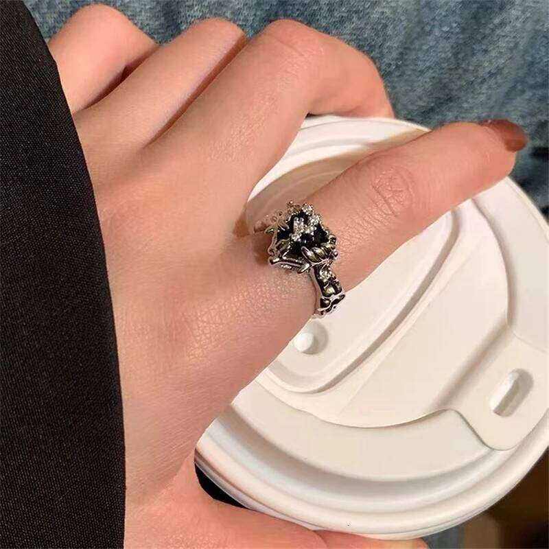 Punk Harajuku Goth Thorns Black Silver Color Irregular Heart Cross Open Ring For Women Men Lover Vintage 90s Y2K Grunge Jewely XJ260127