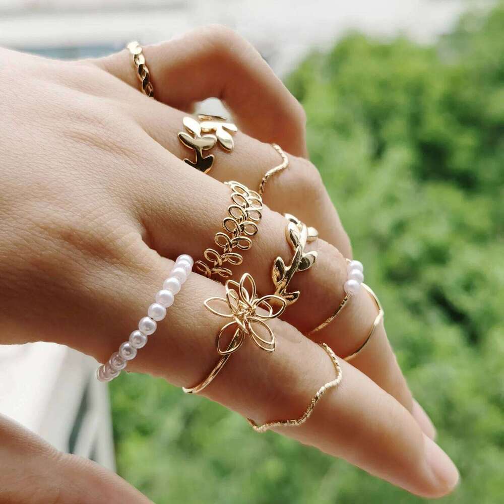 10Pcs Imitation Pearl Leaf Flower Rings Set For Women Rhinestone Butterfly Metal Knuckle Finger Ring Jewelry XJ260127