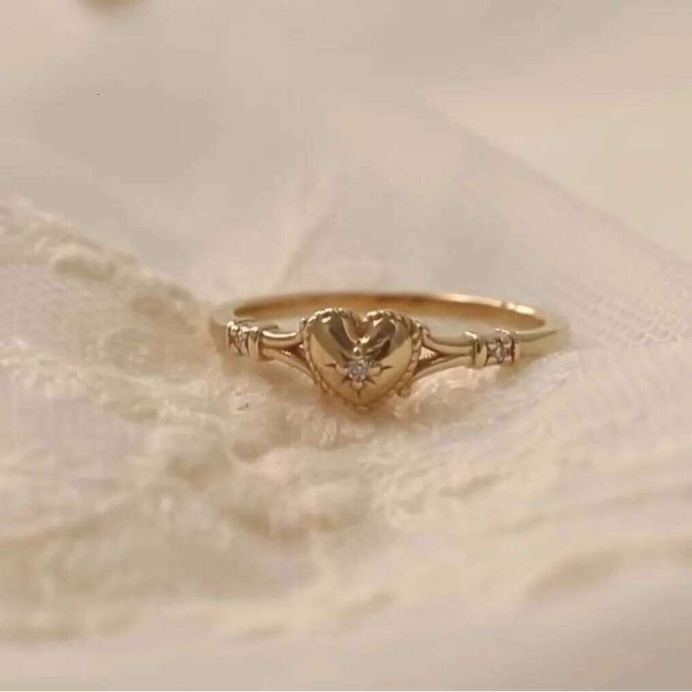 Hot Selling Gold Plated Stainless Steel Rings For Women Heart Ring Jewelry Accessories Wholesale Size 6-11 XJ260127