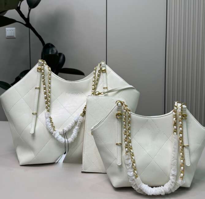 Designer European style chevron patterned tote bag white soft leather with chain strap versatile mother and daughter bag shoulder bag perfect for work
