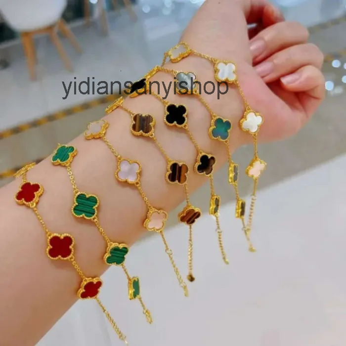 Designer jewelry vanly cleef bracelet Classic clover Bracelet Bangle Chain 18K Gold Shell Jewelry for Women Girls Mothers Day Bracelet clover bracelets