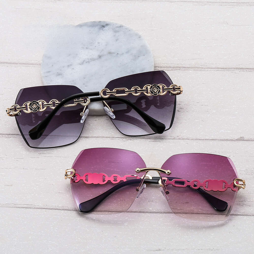Sunglasses Fashion Metal Cut Edge Camellia Floral Design with Cubic Zirconia Accents for European American Style Daily Wear Gift High Quality Texture