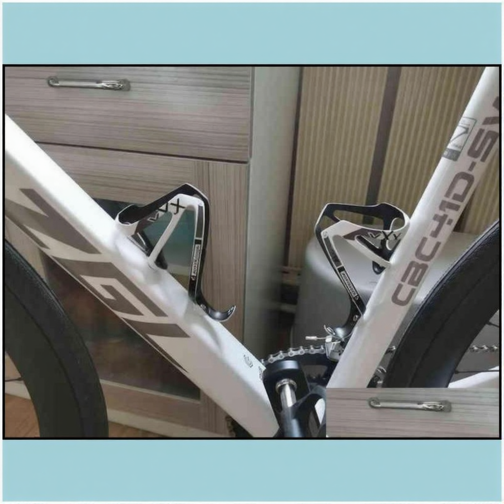 Water Bottles Cages Bicycle Accessories Cycling Sports Outdoors 2 Pcs S Fl Carbon Fibre Bottle Cage Holder With Package Matte Fi