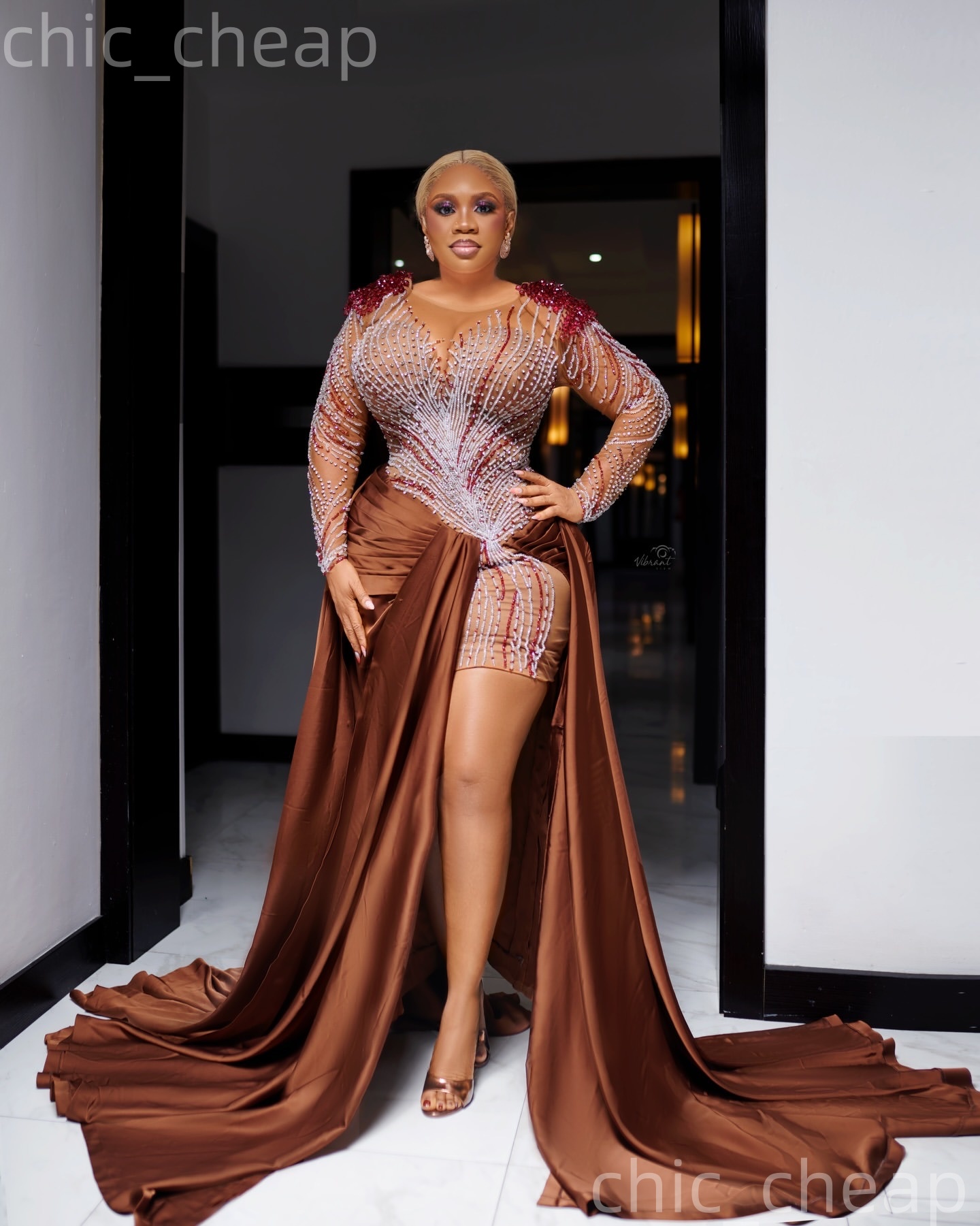 Aso Ebi Brown Sheath Prom Dresses 2026 Crystals Beaded Illusion High Split Evening Formal Party Second Birthday Engagement Gowns Dress For Special Occ