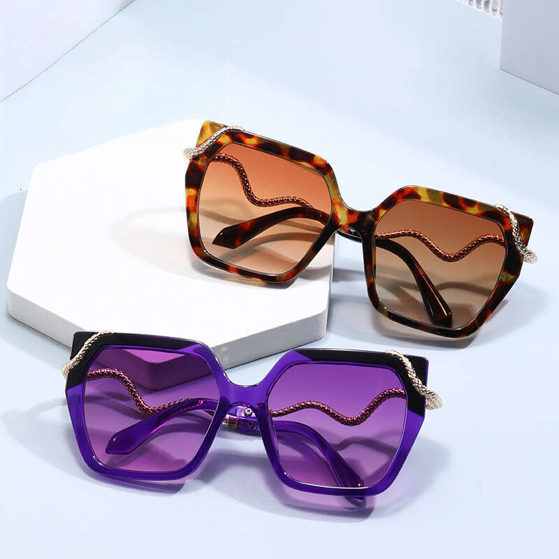 Metal Sunglasses Snake Pattern Mirror Leg 1 Large Frame Retro Square Unisex for Driving and Outdoor Activities Gift High Quality Texture