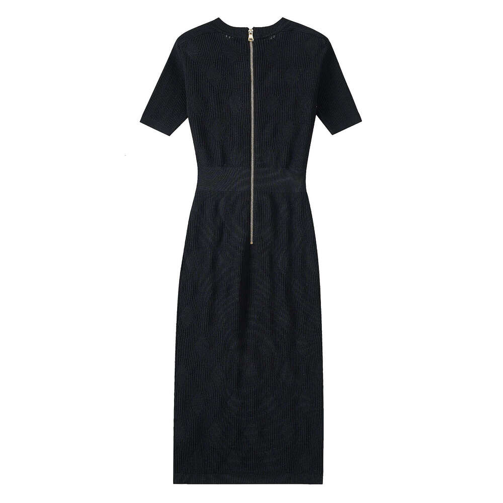 Square neck sexy and elegant women's knitted short sleeved 2026 summer metal buckle tight style dress