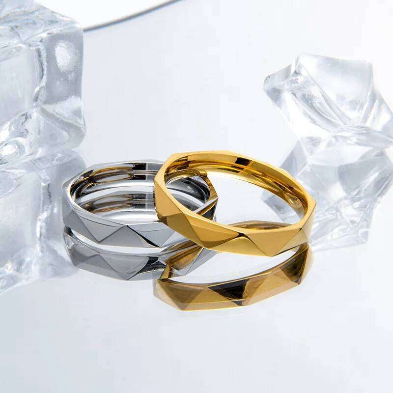 4mm Minimalism Stainless Steel Rhombus Surface Cutting Unisex Ring Props Accessories Gifts Classic Couple Jewelry XJ260127