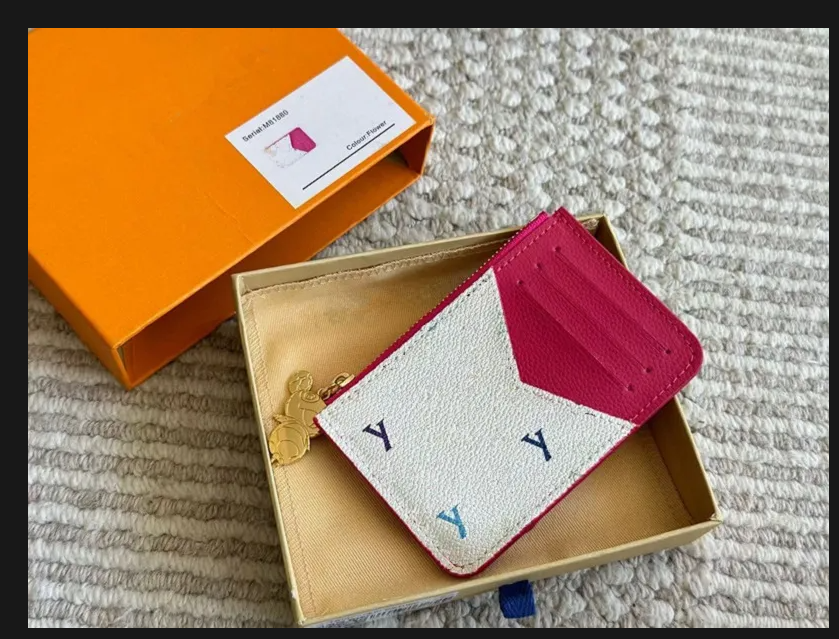 Designer Keychain For Women Bag Charm Keyring cherry Fashion Mens Key Chain Leather Wallet Keychains Luxury Mini Purse Bag Pendant