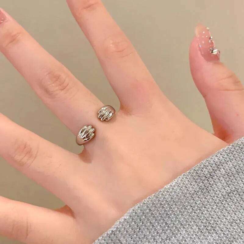 Women Cute Cat Claw Embrace Tightly Design Open Rings Gothic Adjustable Ring Jewelry Birthday Gifts XJ260127