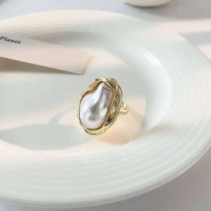 New Design Starfish Imitation Pearl Ring Shape Gold Color Adjustable Rings for Women Fashion Jewelry Party Luxury Accessory 2023 XJ260127