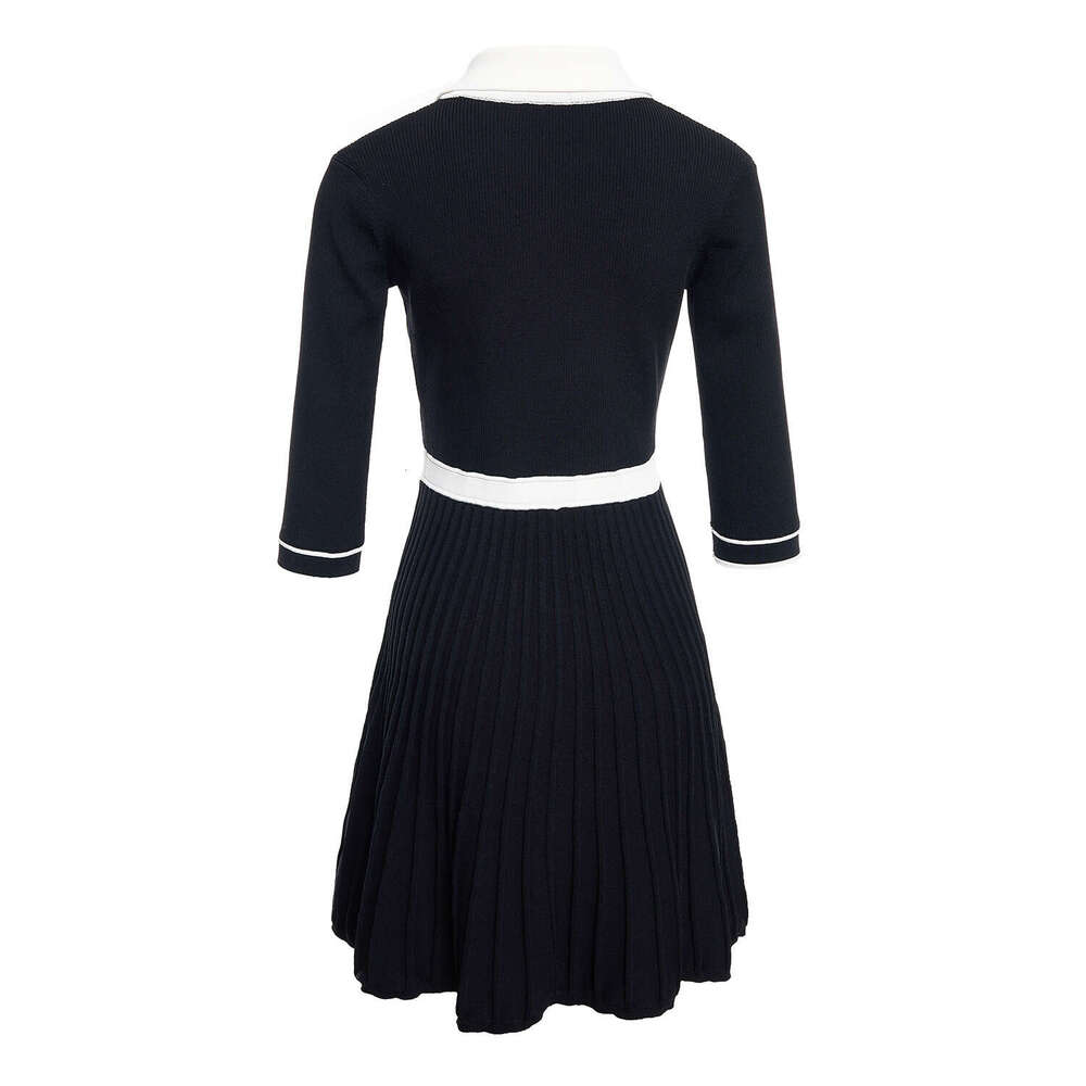 2026 Autumn/Winter Color blocked Collar Single breasted Ribbed Knitted Dress Medium length Black Women's