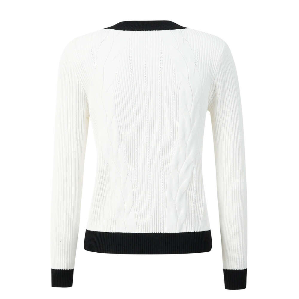 2026 Autumn New Social Style Twisted Black and White Metal Buckle Women's Knitted Short Cardigan