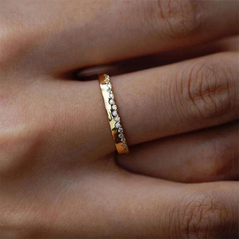 ZFSILVER Fashion Trendy s925 Silver Classic Color D Moissanite Design Circle Ring Women Charms Wedding Party Jewelry Gifts KM272 XJ260127