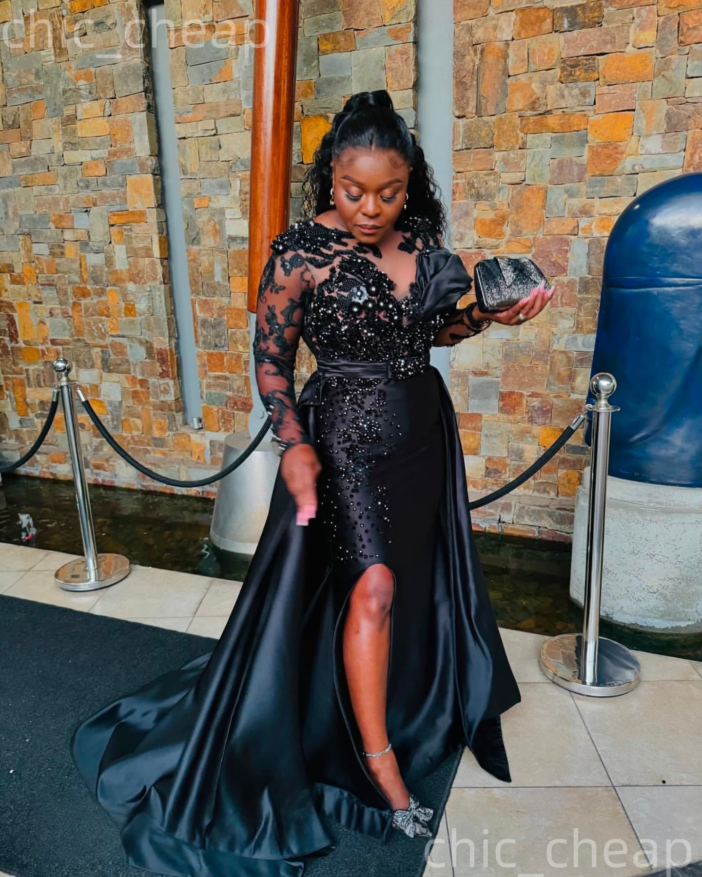 2026 Plus Size Black Mermaid Mother Of Bride Dresses Lace Crystals Beaded Satin Vintage Evening Party Mama's Dress 50's Birthday Wedding Gue