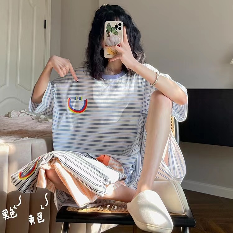 B1369-Casual Girl Suit: Comfortable Large-Sized ZM2 Women's Bedtime Clothing Collection Featuring Warmth-Focused Prints