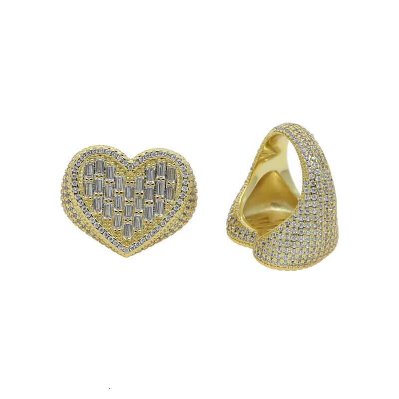 Shiny Baguette Heart Rings Jewelry Women Iced Out Diamond Ring Hip Hop 18K Gold AA AAA Moissanite
