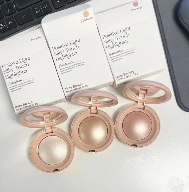 Rare Beauty Selena Smooth Positive Light Silky Touch Highlighter 2.8g Enlighten Exhilarate Face Makeup Highlighters