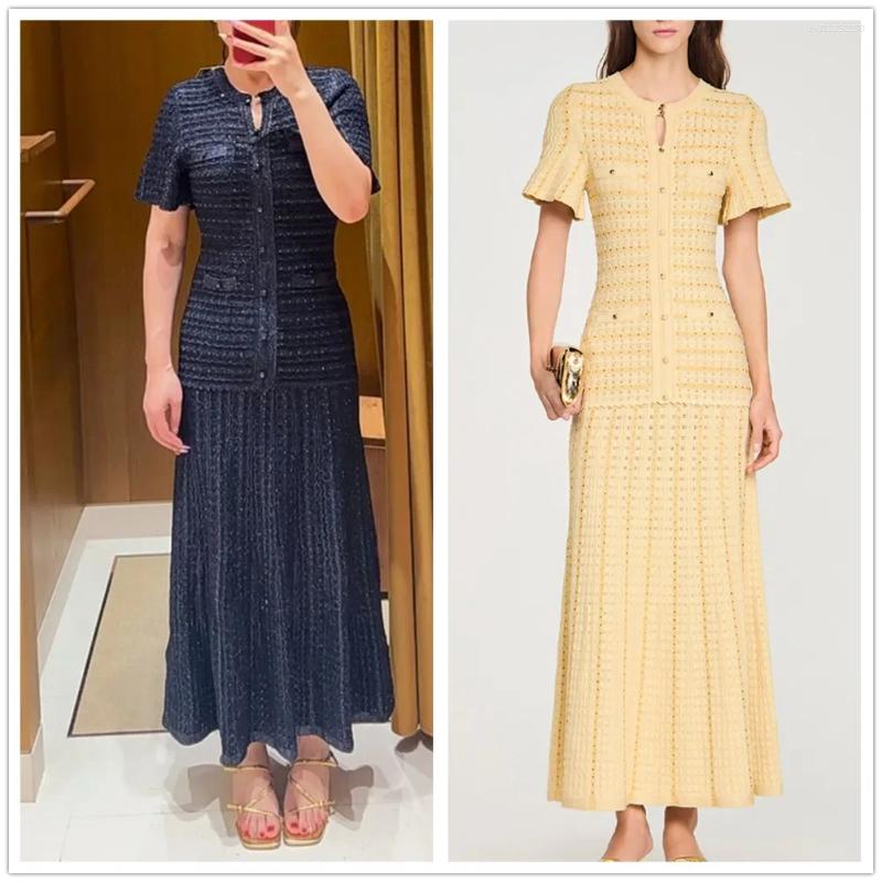 Casual Dresses Women's Knitted Midi Dress Elegant Round Neck Diamond Embellished Waist Cinched Ladies Short Sleeved Long Robe With Buttons