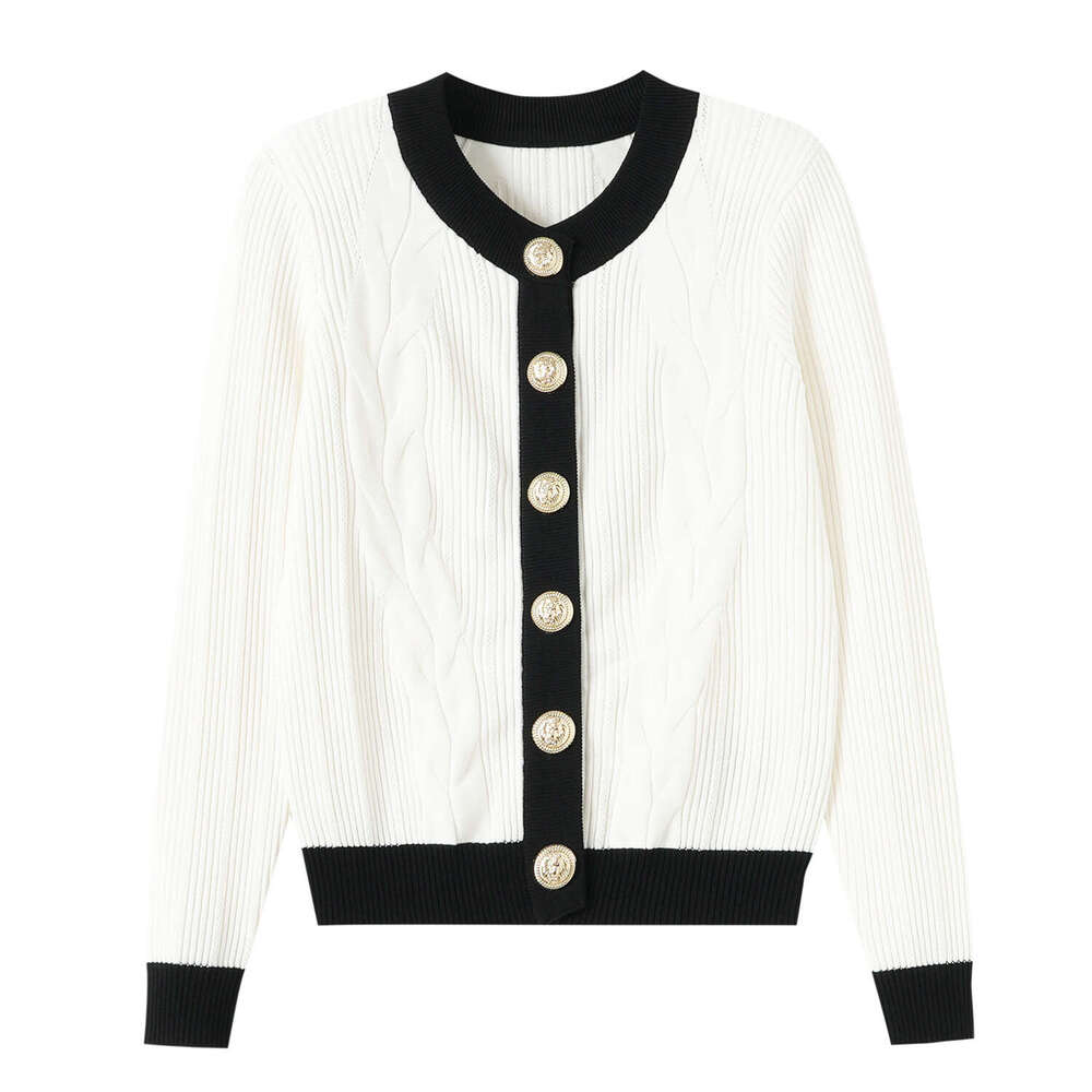 2026 Autumn New Social Style Twisted Black and White Metal Buckle Women's Knitted Short Cardigan