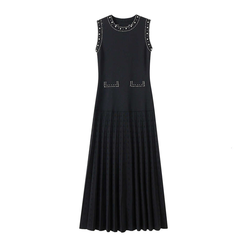 2026 Spring/Summer New Sleeveless Hollow Beaded Round Neck Slimming Elegant Knitted Heavy duty Craft Long Skirt